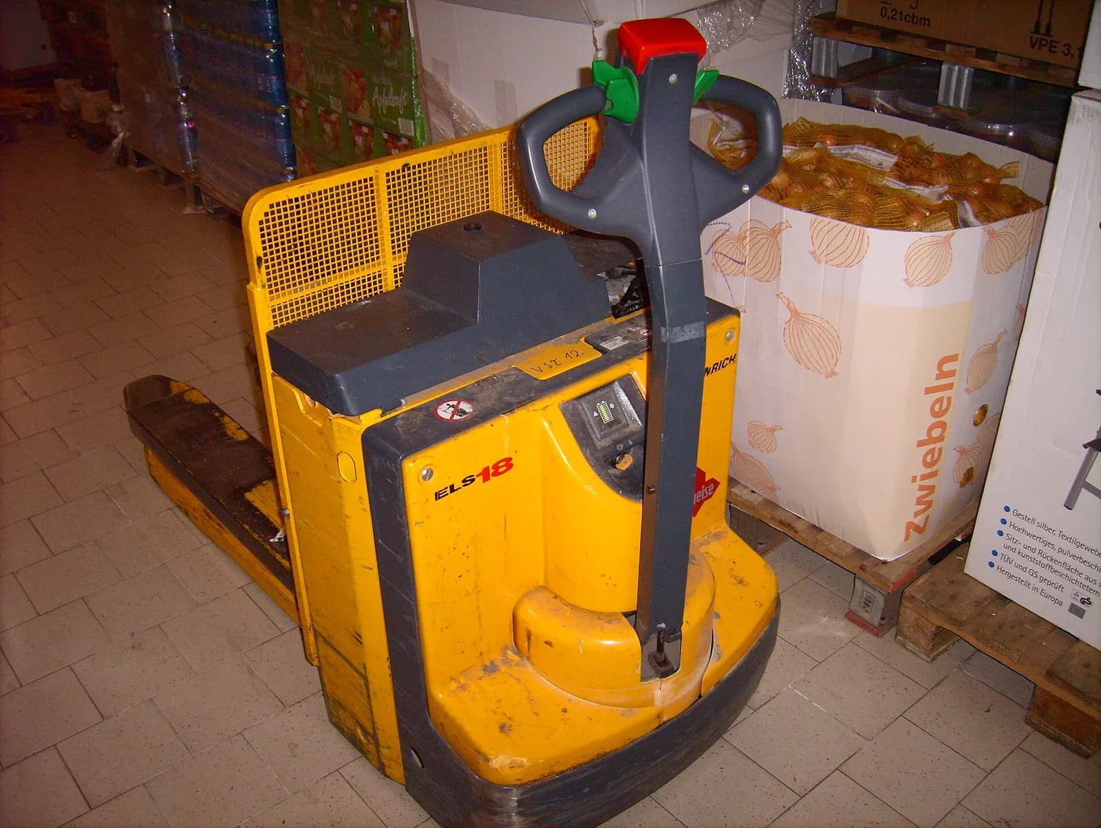 Xe nâng pallet điện (ảnh minh họa)
